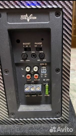 Активный сабвуфер в автомобиль