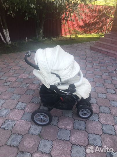 Детская коляска