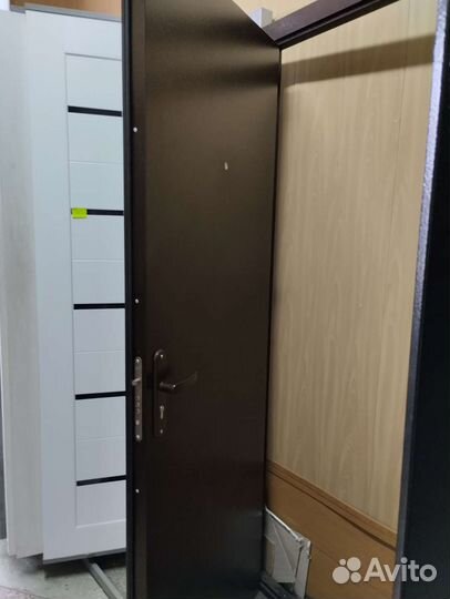 Дверь входная утепленная