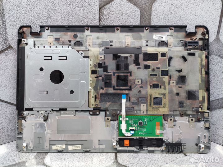 Топкейс для Acer Aspire E1-571