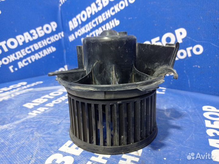 Моторчик печки Peugeot 206 хэтчбек TU3A 2005