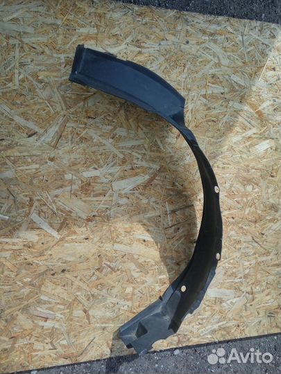 Рено Мастер подкрылок передний левый Лев