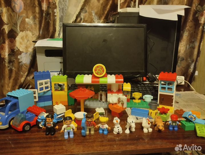 Lego duplo наборы пиццерия,ферма, кубики