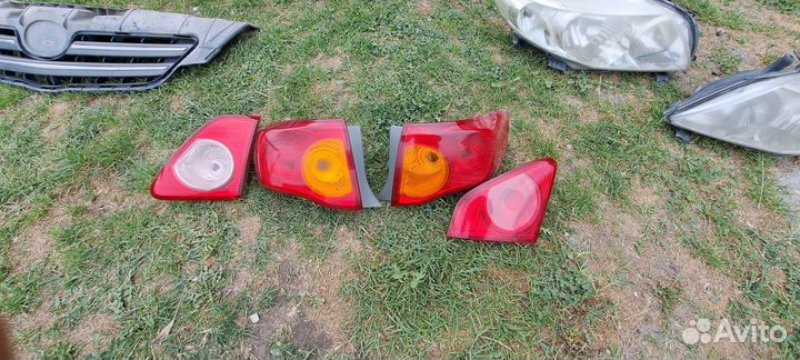 Бампер передний на toyota corolla 150