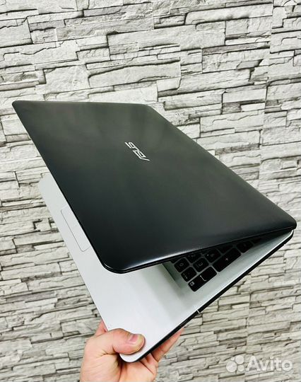 Ноутбук Asus для игр и работы