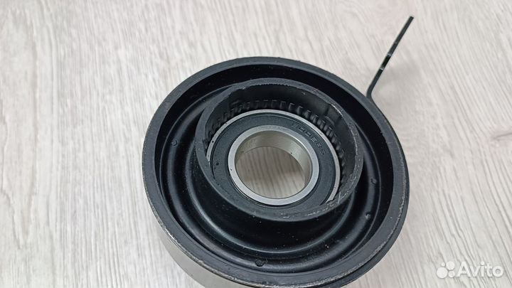 Подшипник подвесной карданного вала Renault duster