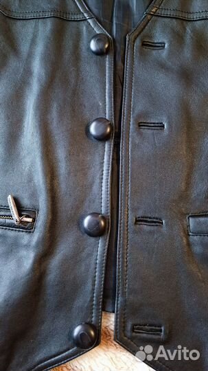 Жилетка кожаная мужская