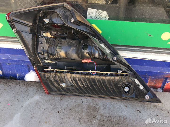 Фонарь правый оригинал Мерседес s221 w221