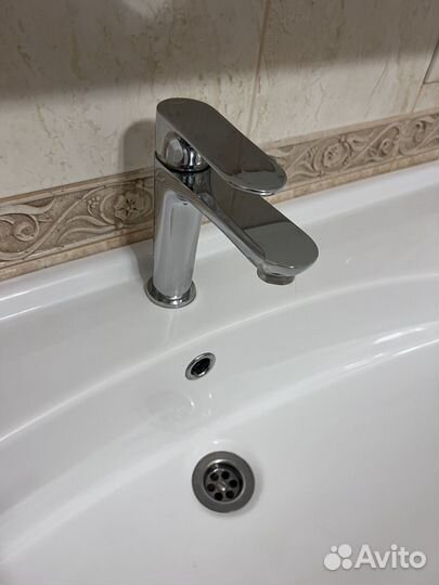 Тумба для ванной с зеркалом бу