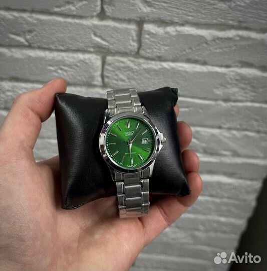 Часы Casio vintage зелёные