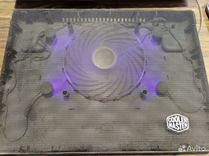 Охлаждающая подставка для ноутбука CoolerMaster