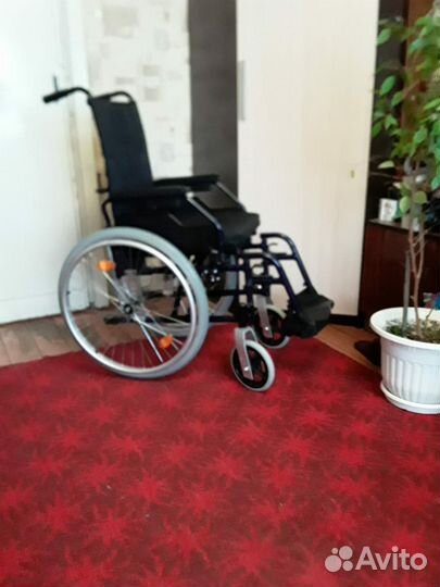 Коляска инвалидная
