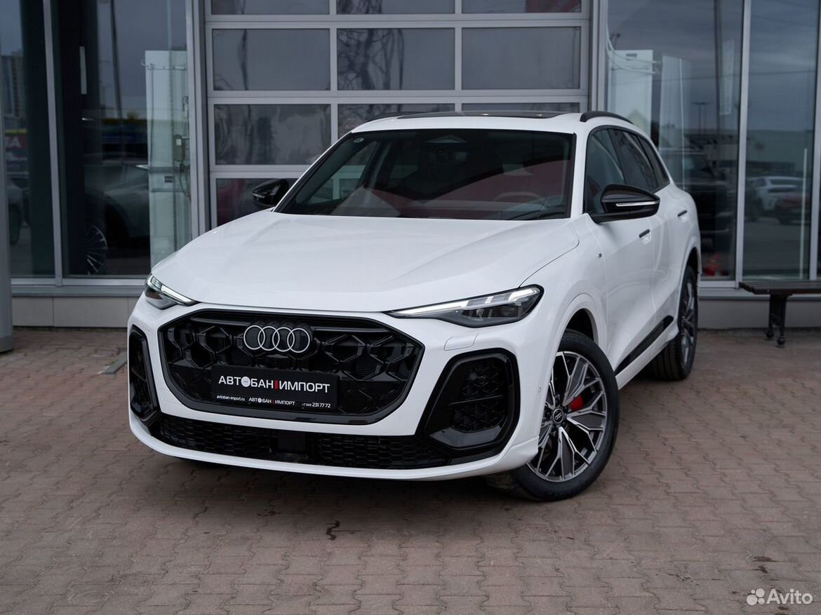 Audi Q5L 2.0 AMT, 2026