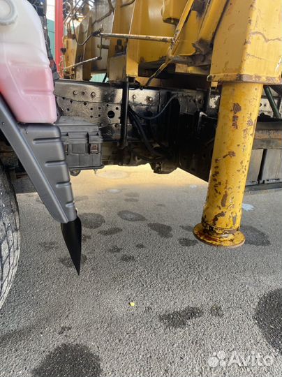 Mitsubishi Fuso Canter с КМУ, 2013