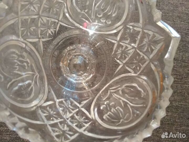 Хрустальная Ваза для конфет на ножке