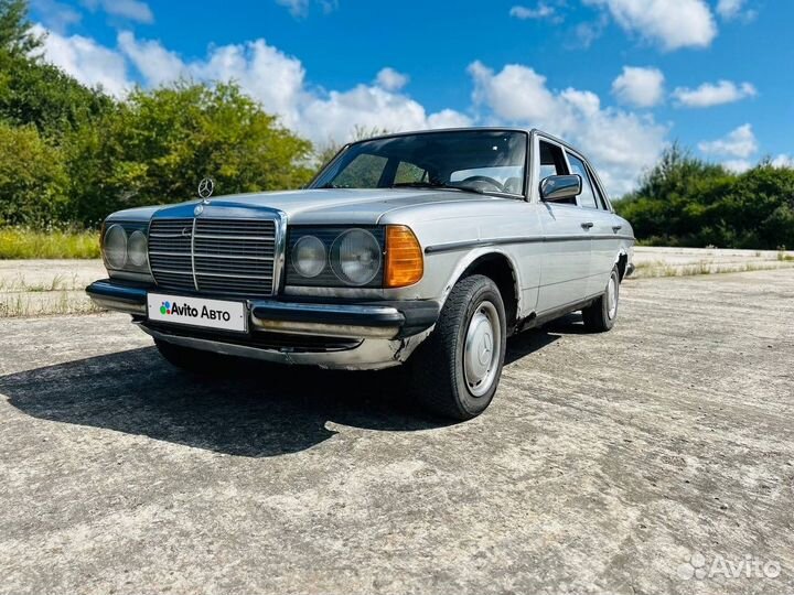 Mercedes-Benz W123 2.3 МТ, 1982, 175 000 км