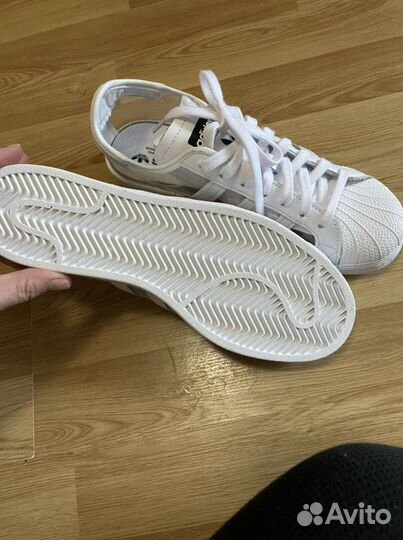 Кроссовки adidas новые