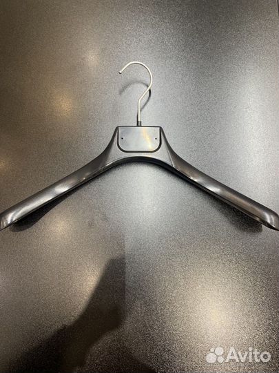 Вешалки плечики для одежды