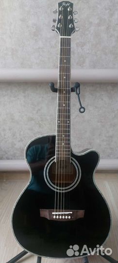 Гитара акустическая