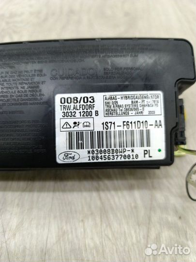 Подушка безопасности в сиденье передняя правая