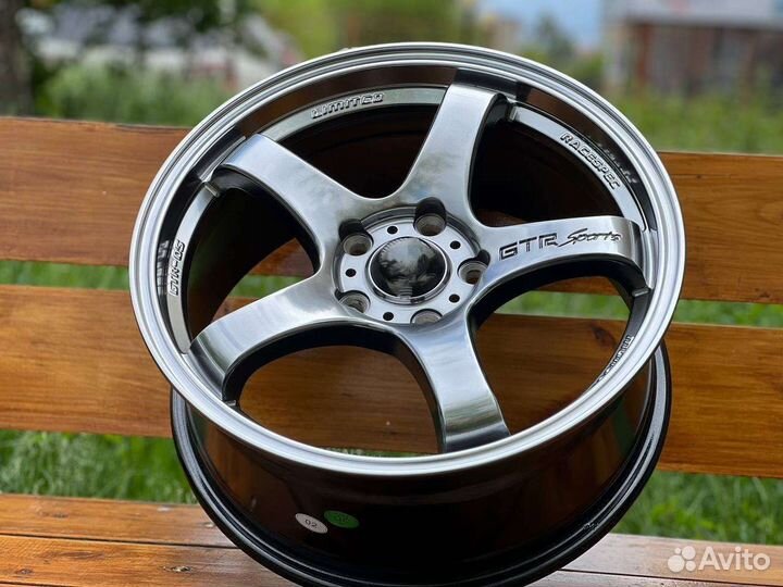Rays te37 Advan R15 R16 R17