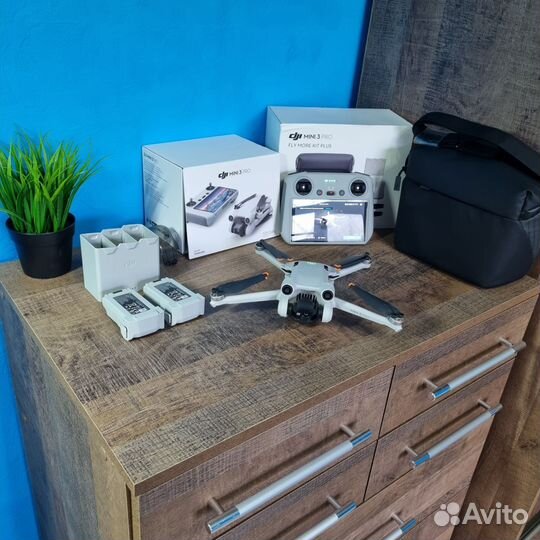 DJI Mini 3 Pro RC Combo