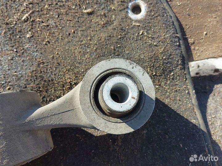 Подушка двигателя задняя Хонда cr v 3