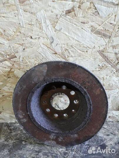 Тормозной диск задний Audi A6 C6 caha 2010