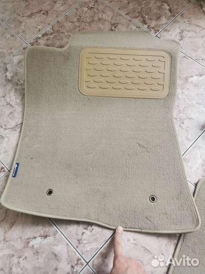 Коврики toyota avensis