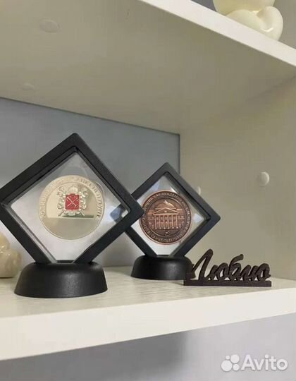 Выставочная рамка для монет, медалей, жетонов