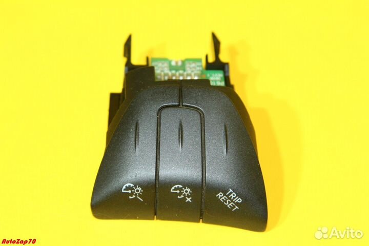 Nissan Patrol (Y62) Кнопка регулировки подсветки п