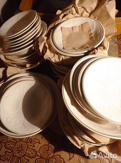 Тарелки 7 наборов (1больш+6мал)рельефные СССР зик
