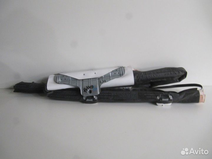 Шторка безопасности левая Peugeot 3008 2010-2016