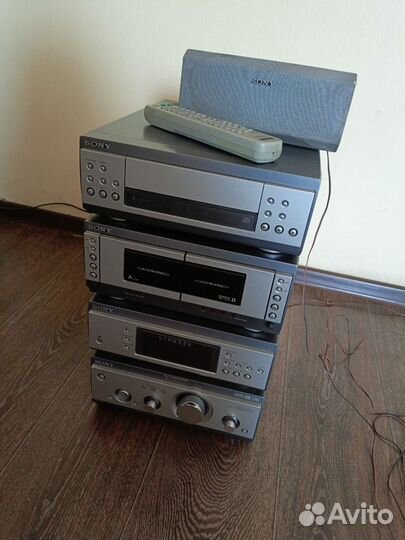 Музыкальный центр Sony s7av с колонками