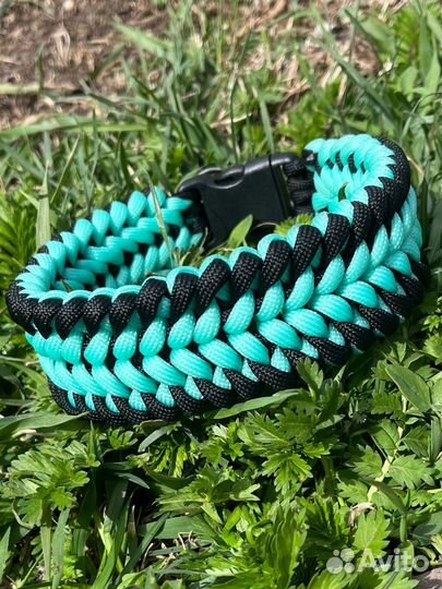 Ошейник из паракорда