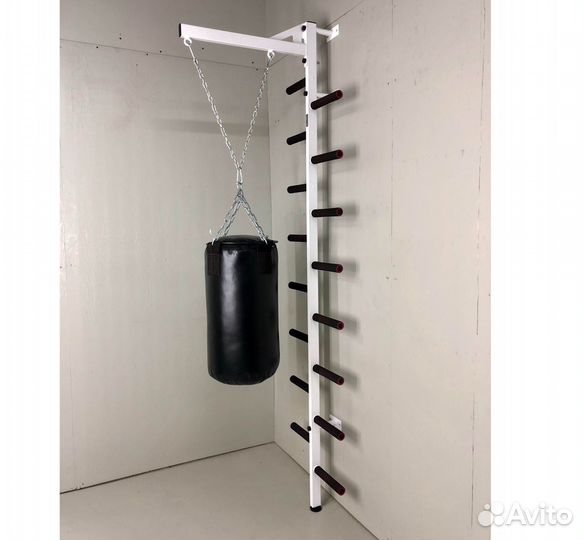Кронштейн для боксерского мешка пристенный