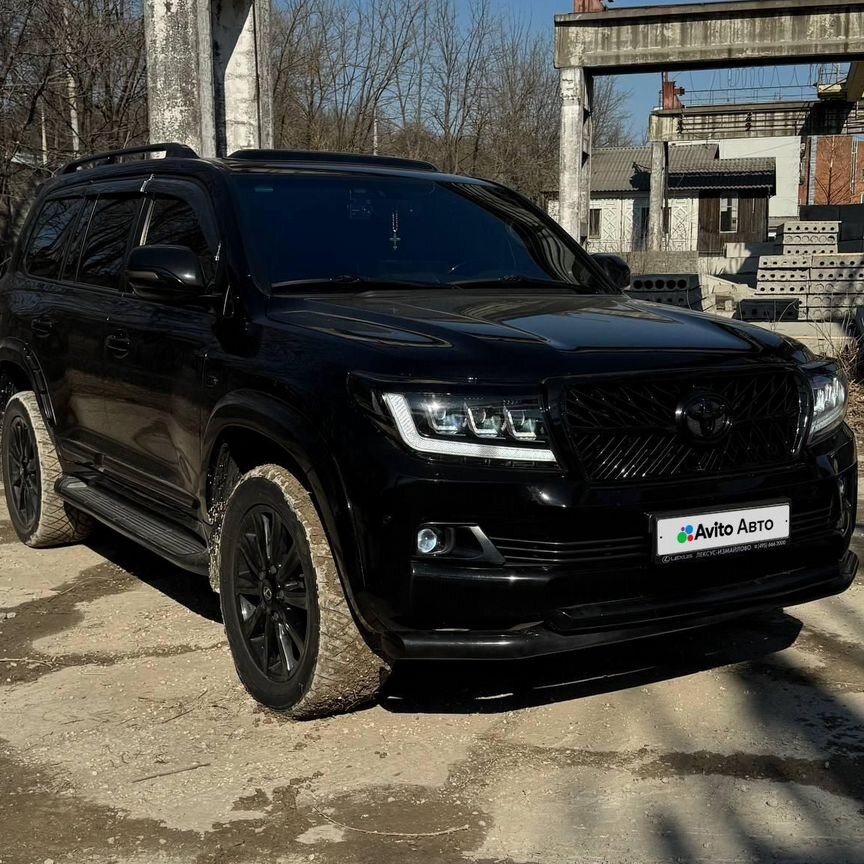 Купить б/у Toyota Land Cruiser 200 от 2 220 000 ₽ во