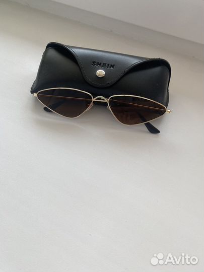 Солнцезащитные очки