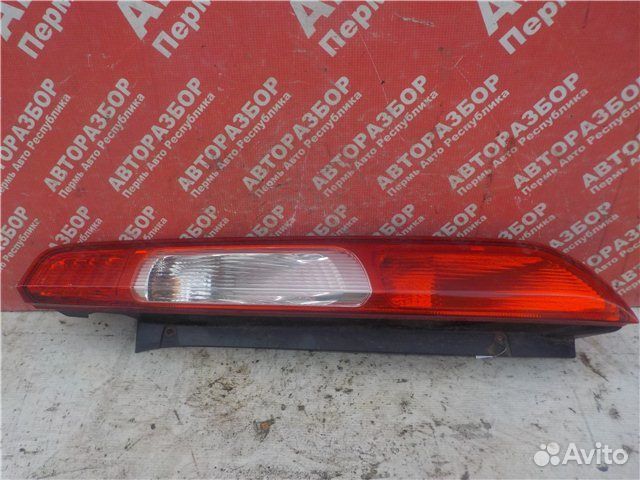 Фонарь задний правый Ford Focus 2 hxda 2005-2008