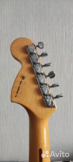 Fender stratocaster japan 70s