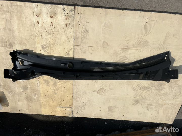 Жабо Toyota corolla 180