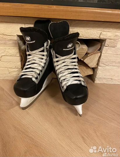 Коньки хоккейные 33 размер