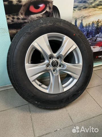 R17 Bridgestone Alenza 001 225/65, PCD 5x114.3 DIA 60.1