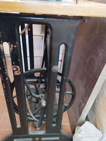 Швейная машина Подольск ножная