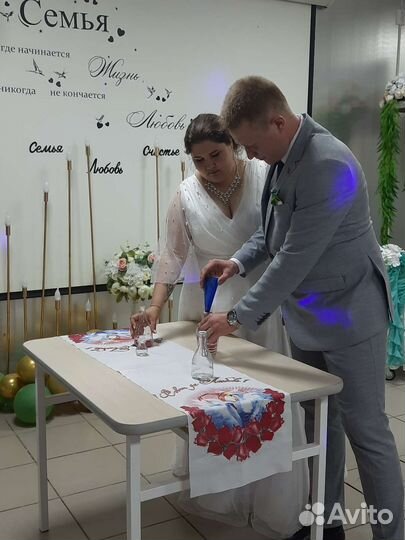 Ведущая/диджей