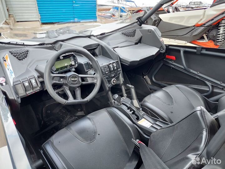 BRP Can-Am Maverick DS Turbo RR Audio