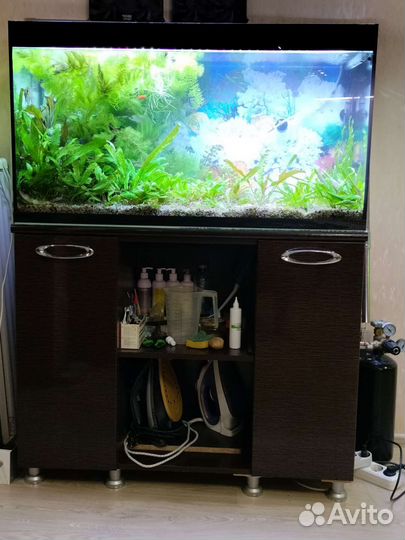 Аквариум с тумбой