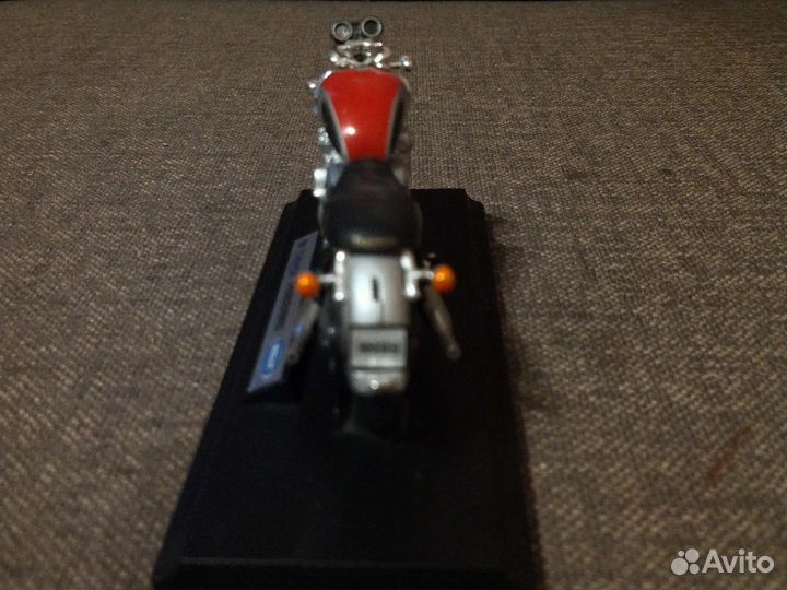 Фигурка мотоцикла