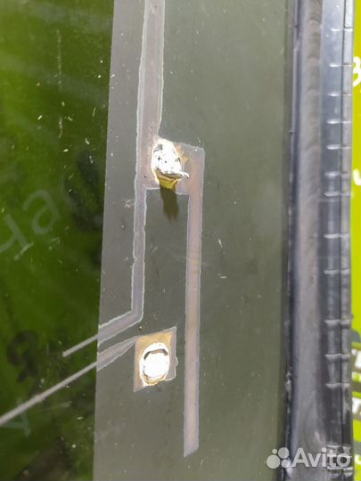 Стекло кузовное глухое левое Mitsubishi Outlander