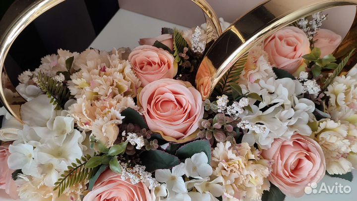 Свадебное украшение на машину